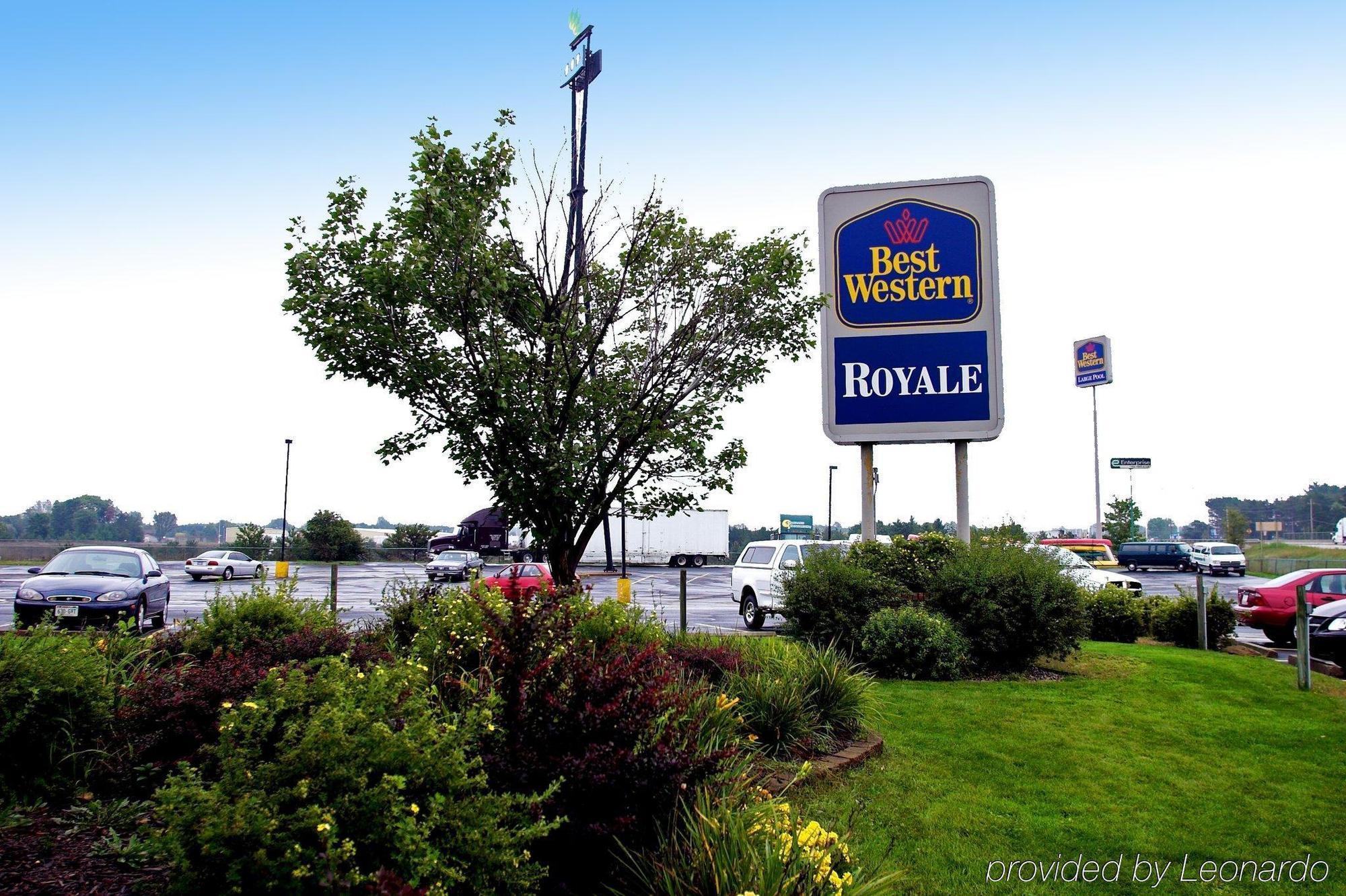 University Inn & Suites Stevens Point Exterior photo